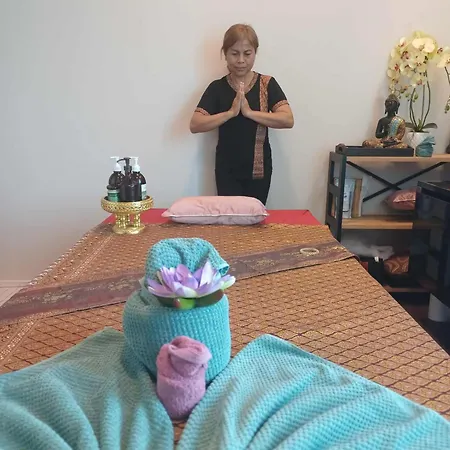 Bright Wellness Near Old Town
